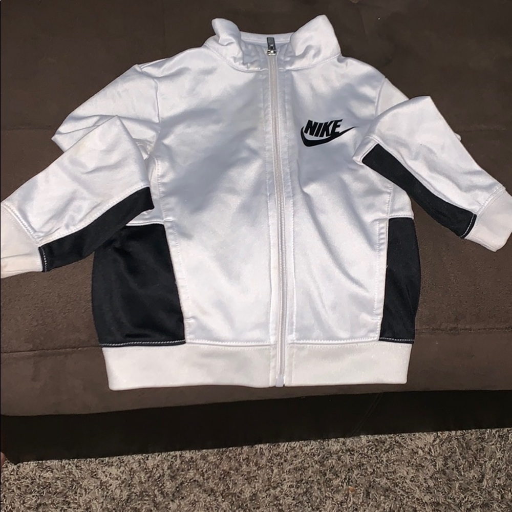 Nike Jacket - Picture 2 of 2